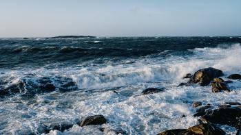 Waves breaking on the coast at Lerkil